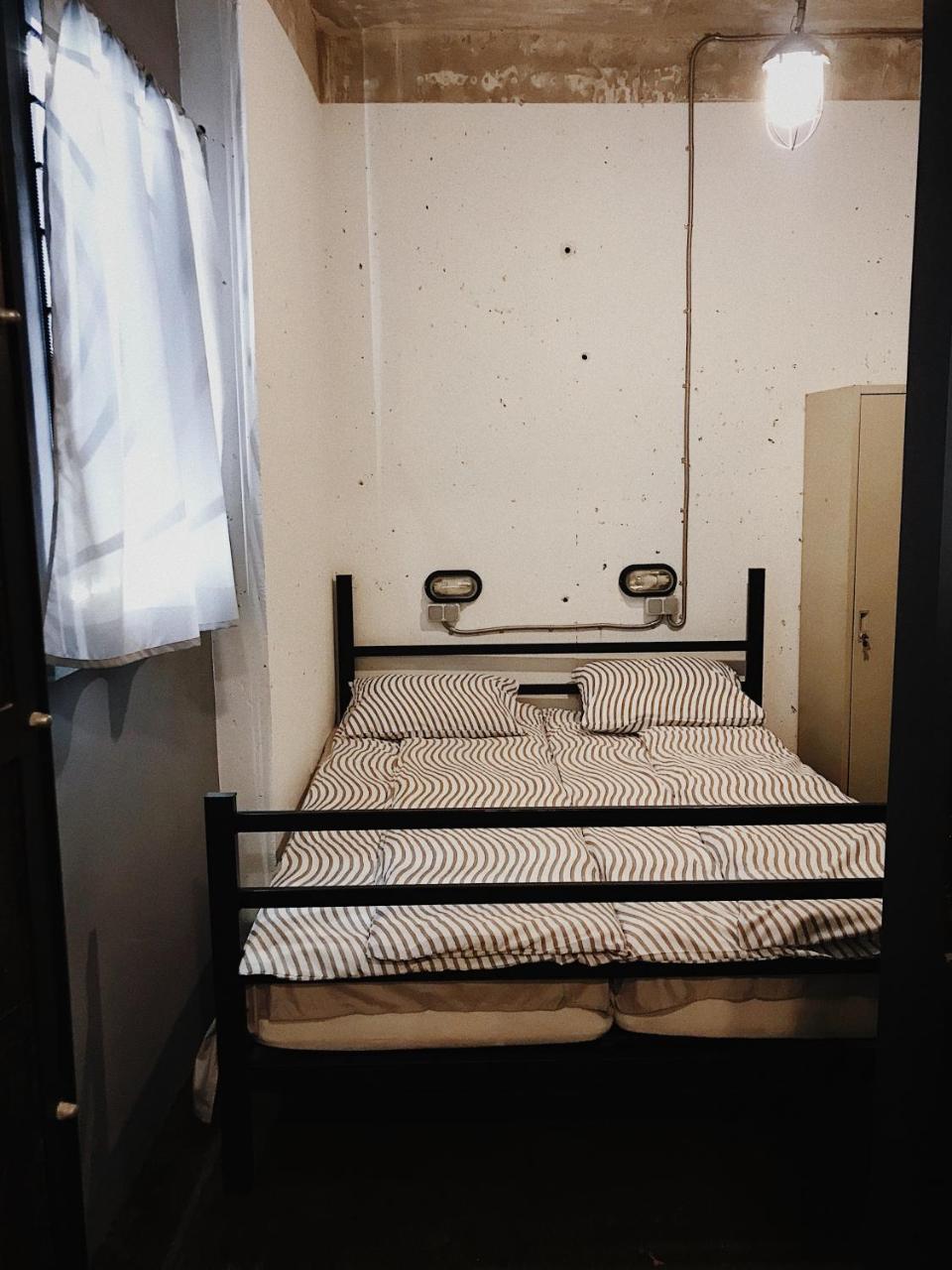 Hostel Alcatraz 키예프 외부 사진